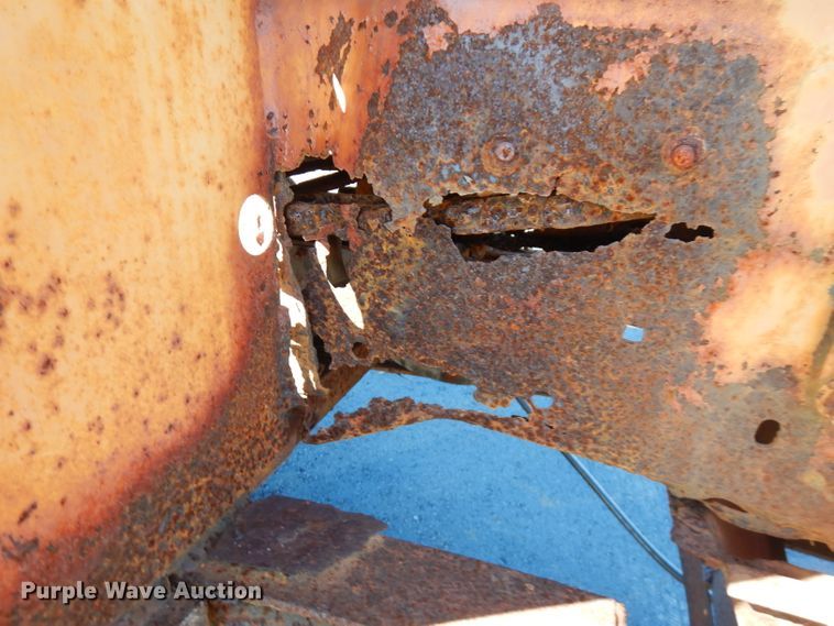 image for item FW9881 1992 GMC TopKick  spreader truck