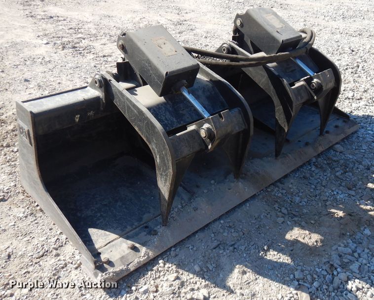 image for item FW9895 Caterpillar 65SS1G0 skid steer grapple bucket