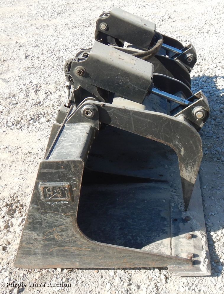 image for item FW9895 Caterpillar 65SS1G0 skid steer grapple bucket