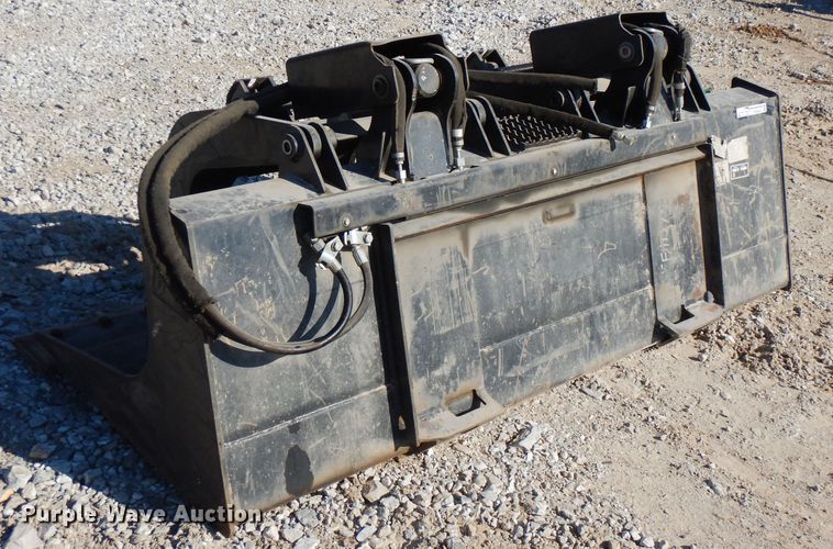 image for item FW9895 Caterpillar 65SS1G0 skid steer grapple bucket