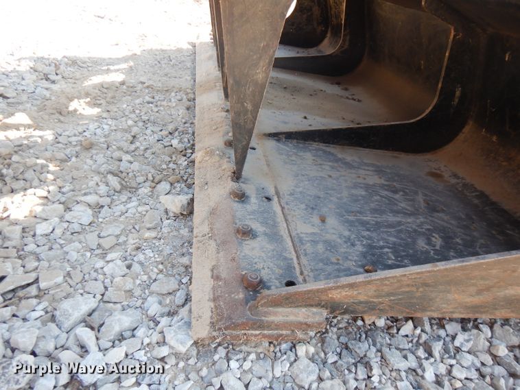 image for item FW9895 Caterpillar 65SS1G0 skid steer grapple bucket