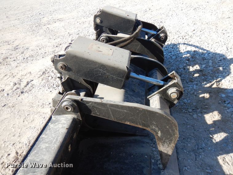image for item FW9895 Caterpillar 65SS1G0 skid steer grapple bucket