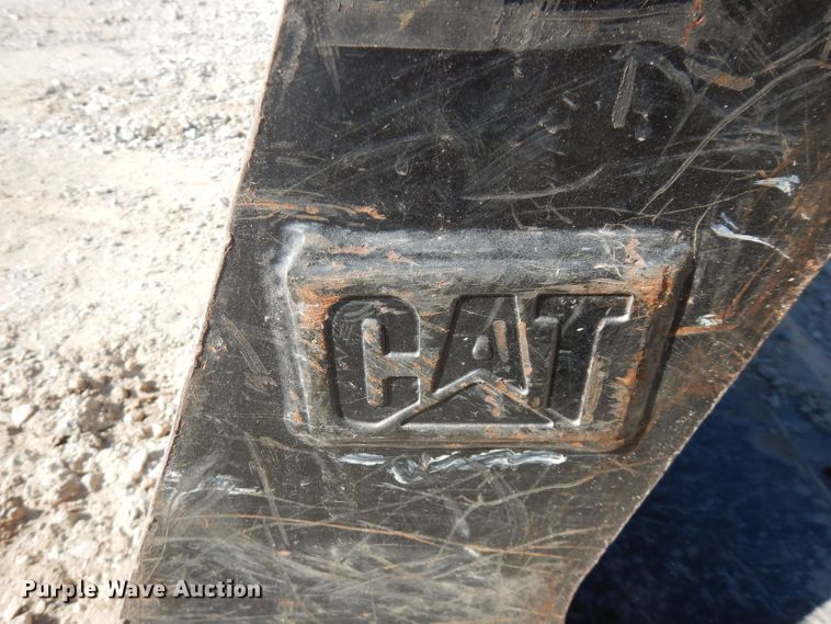 image for item FW9895 Caterpillar 65SS1G0 skid steer grapple bucket