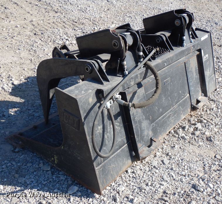 image for item FW9896 Caterpillar 65SSIG009608 skid steer grapple bucket