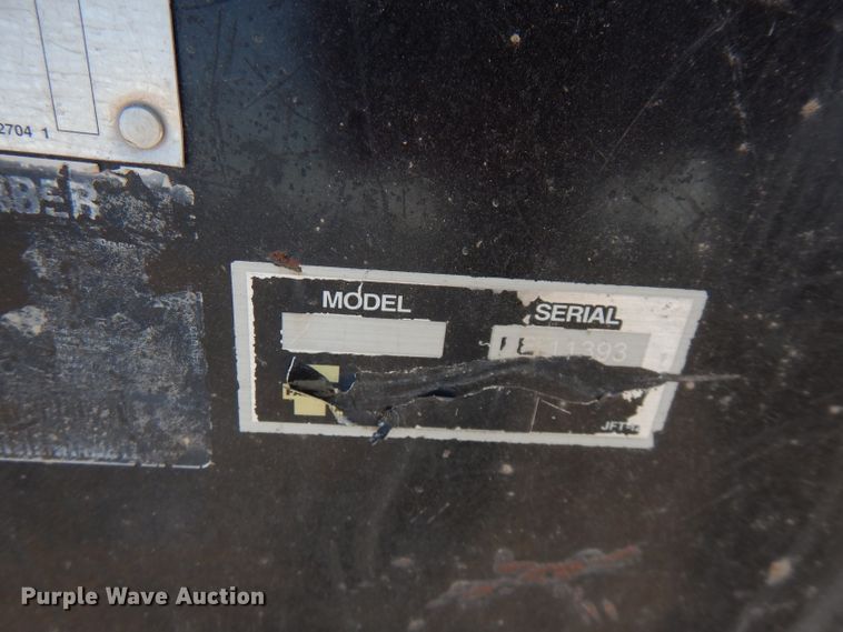 image for item FW9896 Caterpillar 65SSIG009608 skid steer grapple bucket