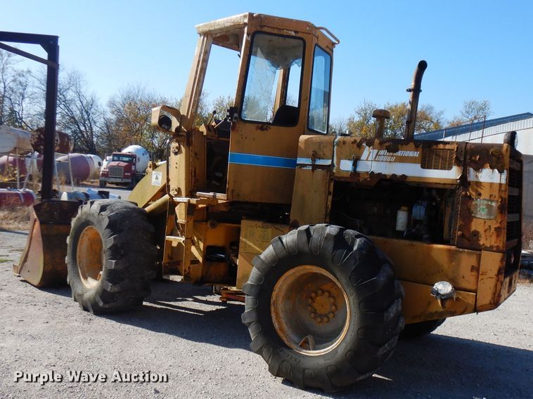 image for item FW9904 International 515  wheel loader