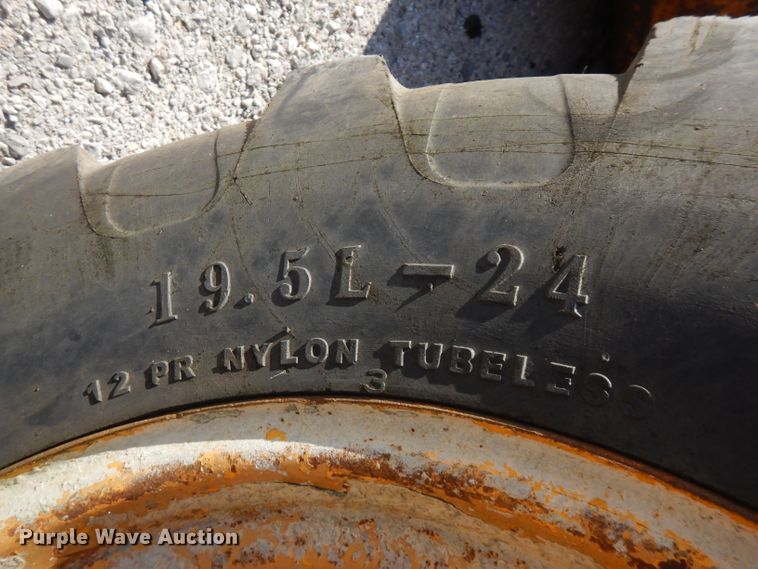 image for item FW9904 International 515  wheel loader