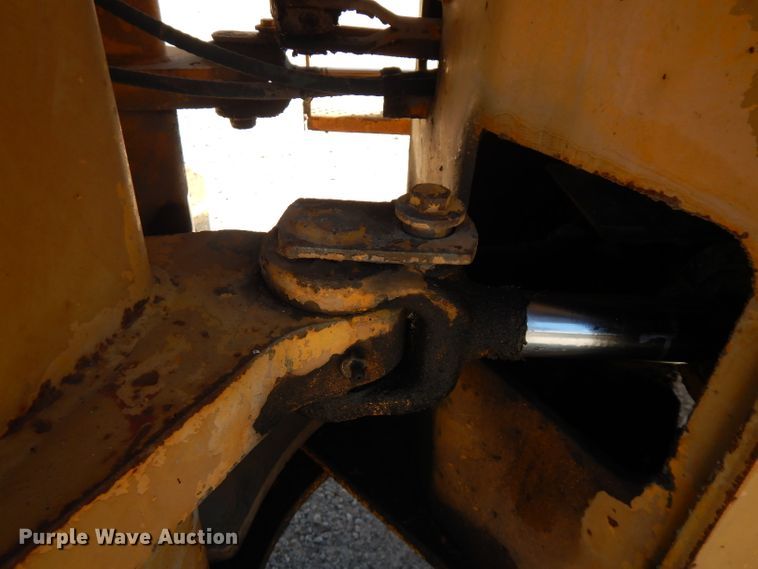 image for item FW9904 International 515  wheel loader