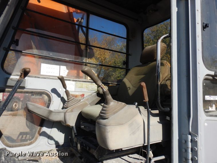 image for item FW9905 1994 Hitachi EX120  excavator