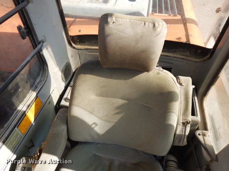 image for item FW9905 1994 Hitachi EX120  excavator