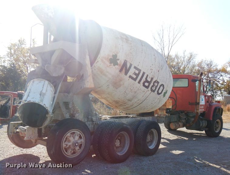 image for item FW9906 1997 Ford LT8000  ready mix truck