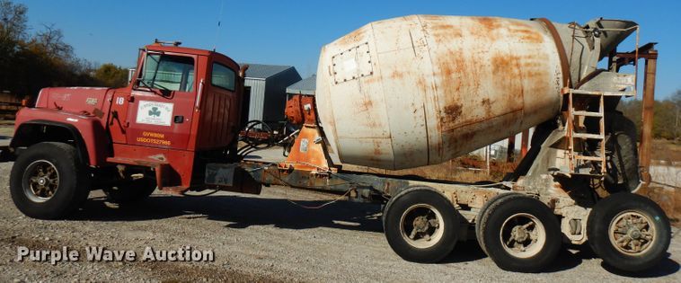 image for item FW9906 1997 Ford LT8000  ready mix truck