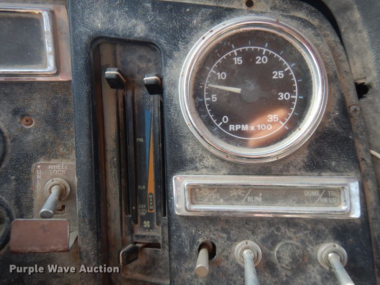 image for item FW9906 1997 Ford LT8000  ready mix truck