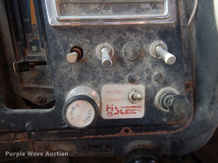 image for item FW9906 1997 Ford LT8000  ready mix truck