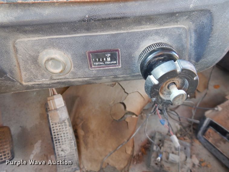 image for item FW9906 1997 Ford LT8000  ready mix truck