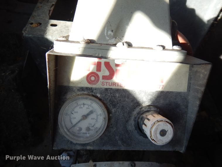 image for item FW9906 1997 Ford LT8000  ready mix truck