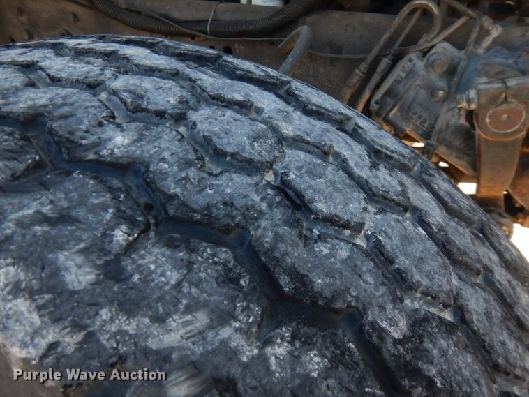 image for item FW9906 1997 Ford LT8000  ready mix truck