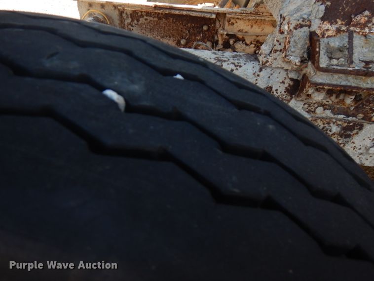 image for item FW9906 1997 Ford LT8000  ready mix truck