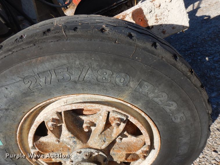 image for item FW9906 1997 Ford LT8000  ready mix truck