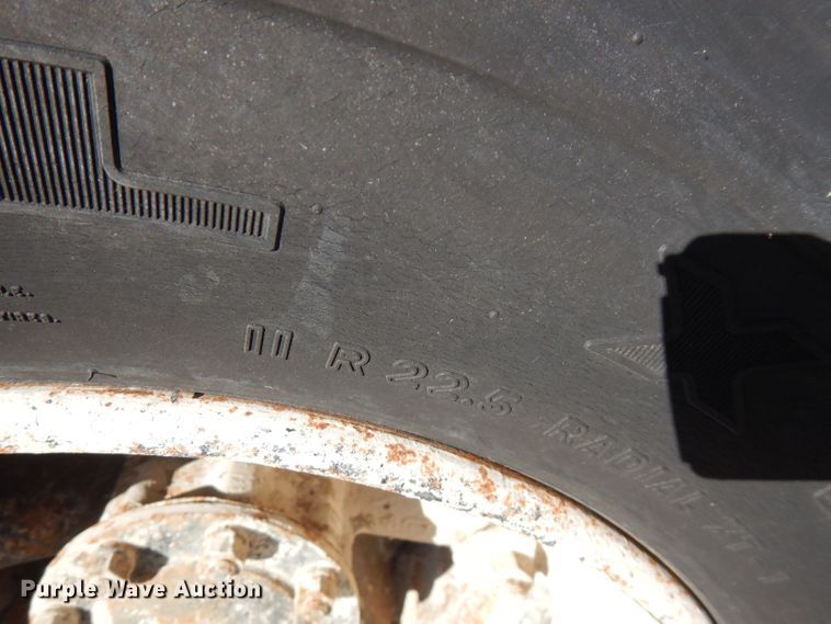 image for item FW9906 1997 Ford LT8000  ready mix truck