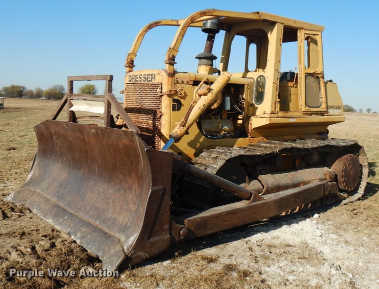 image for item FW9907 Dresser TD20E  dozer