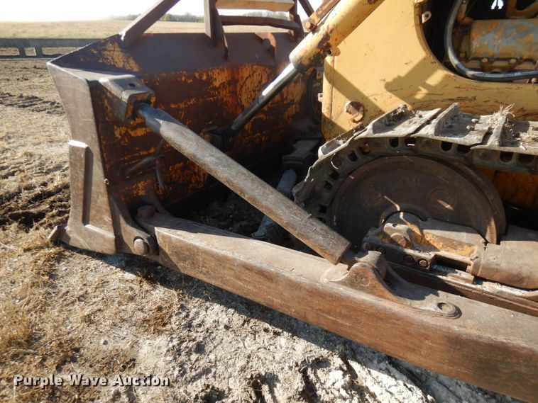 image for item FW9907 Dresser TD20E  dozer