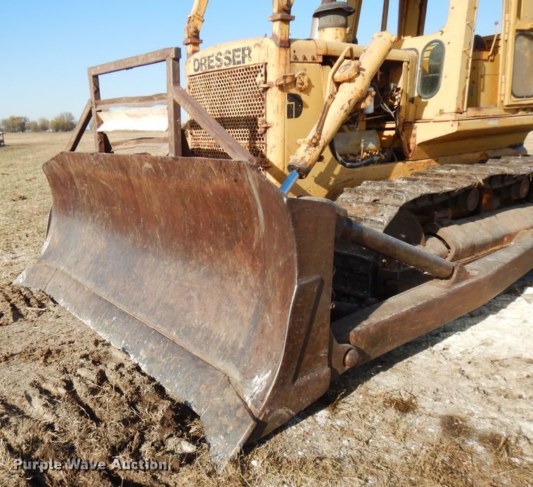 image for item FW9907 Dresser TD20E  dozer