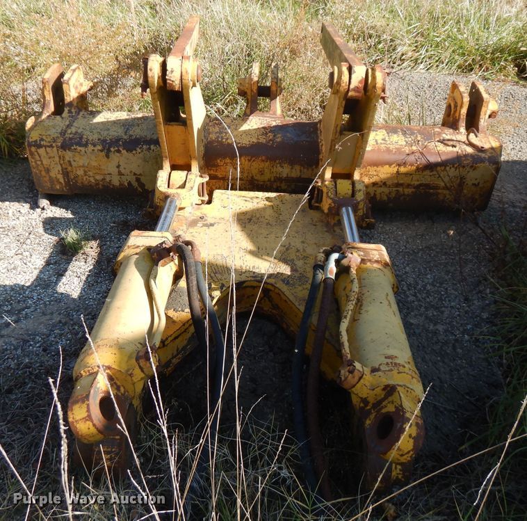 image for item FW9907 Dresser TD20E  dozer