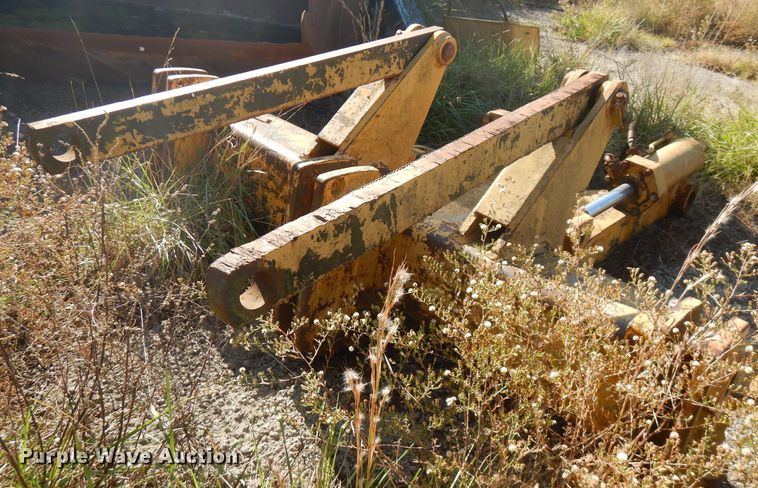 image for item FW9907 Dresser TD20E  dozer