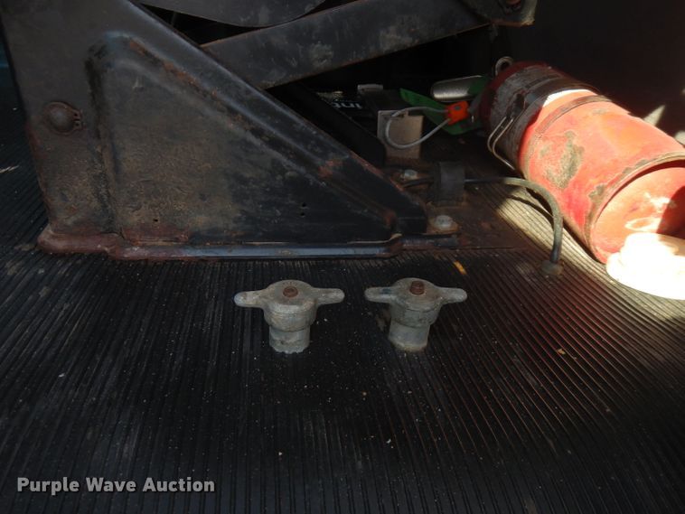 image for item FW9908 2011 Peterbilt 337  flatbed truck with crane