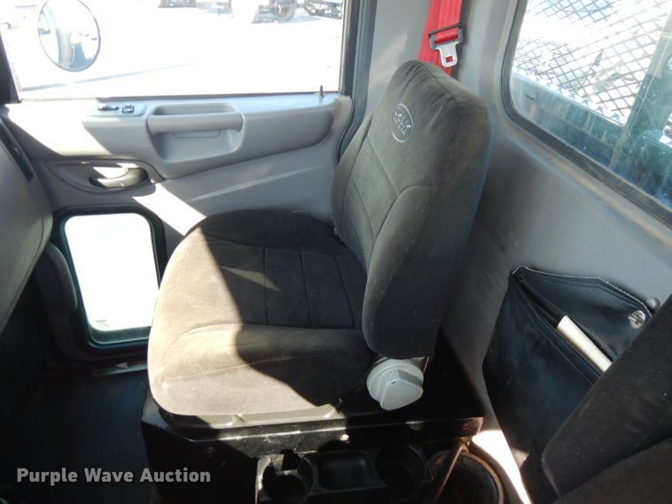 image for item FW9908 2011 Peterbilt 337  flatbed truck with crane