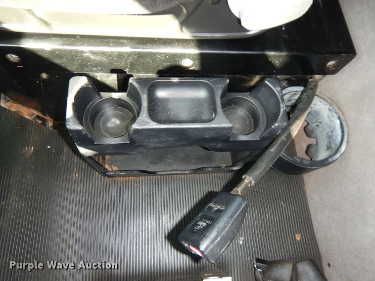 image for item FW9908 2011 Peterbilt 337  flatbed truck with crane