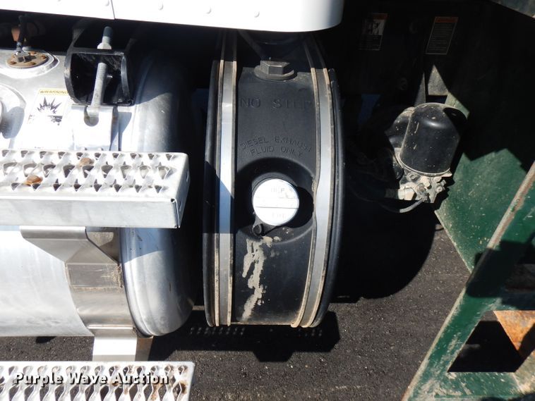 image for item FW9908 2011 Peterbilt 337  flatbed truck with crane