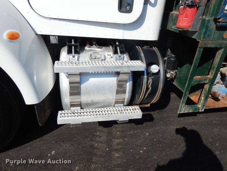 image for item FW9908 2011 Peterbilt 337  flatbed truck with crane