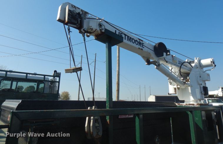 image for item FW9908 2011 Peterbilt 337  flatbed truck with crane