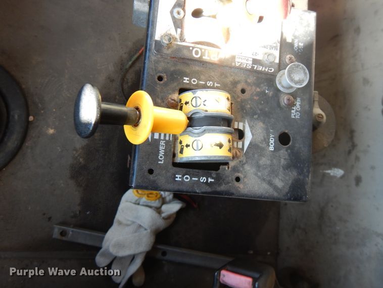 image for item FW9910 2005 International 5600i  dump truck