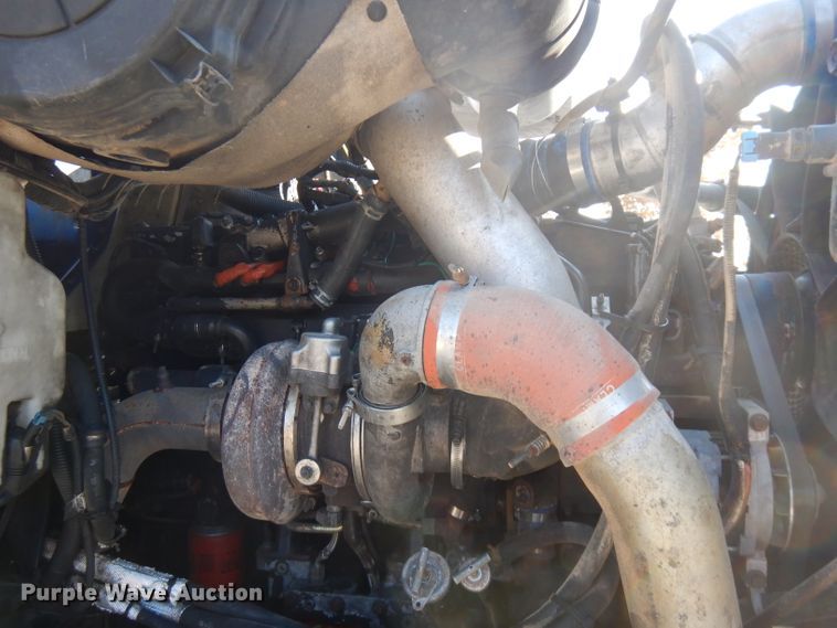 image for item FW9910 2005 International 5600i  dump truck