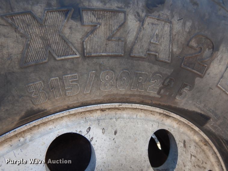 image for item FW9910 2005 International 5600i  dump truck