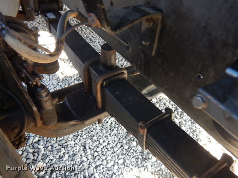 image for item FW9910 2005 International 5600i  dump truck