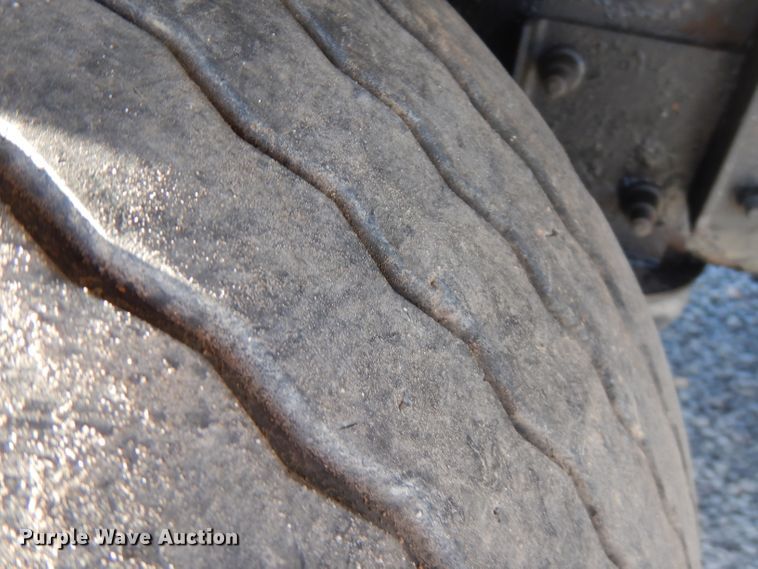 image for item FW9910 2005 International 5600i  dump truck