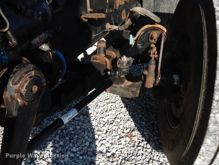 image for item FW9910 2005 International 5600i  dump truck