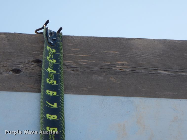 image for item FW9910 2005 International 5600i  dump truck