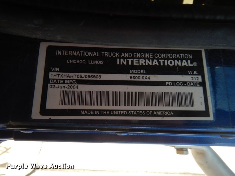 image for item FW9910 2005 International 5600i  dump truck
