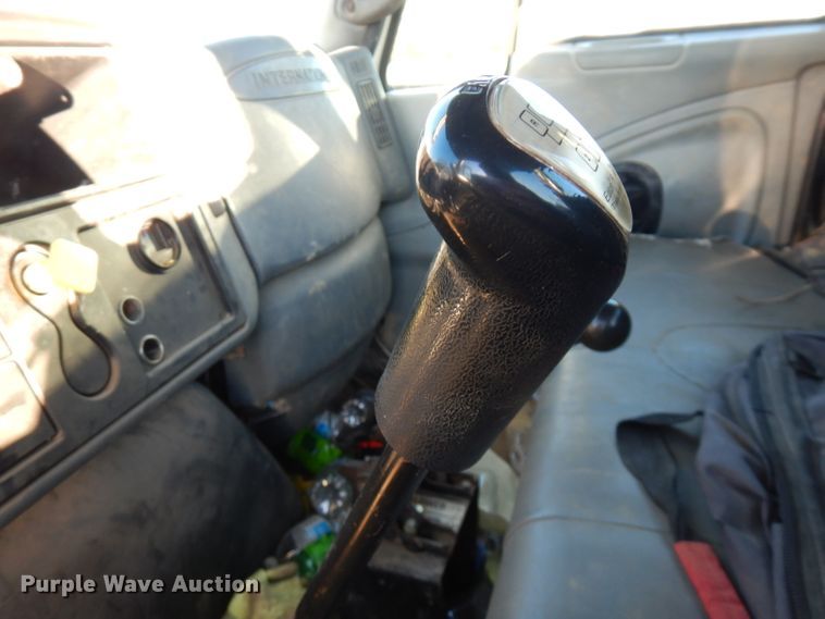 image for item FW9942 2007 International 4300  hydrovac truck