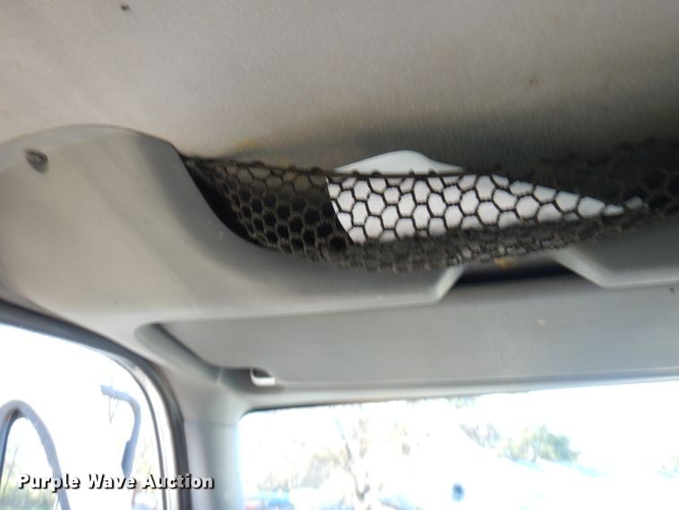 image for item FW9942 2007 International 4300  hydrovac truck