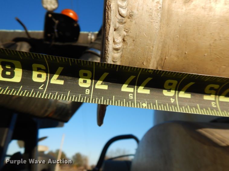 image for item FW9942 2007 International 4300  hydrovac truck