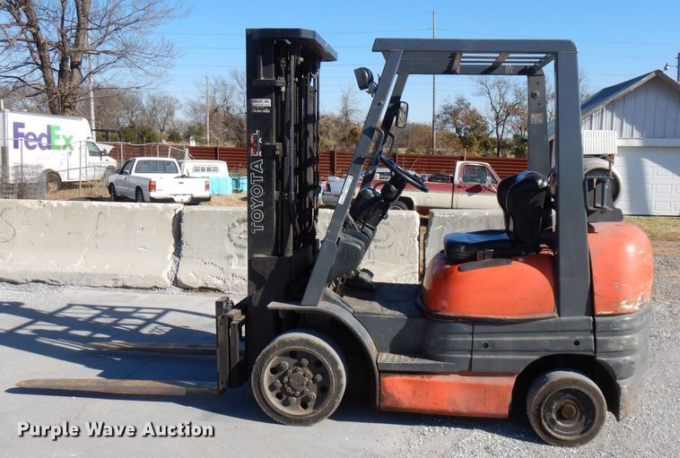 image for item FW9974 Toyota 42-6FGCU25  forklift