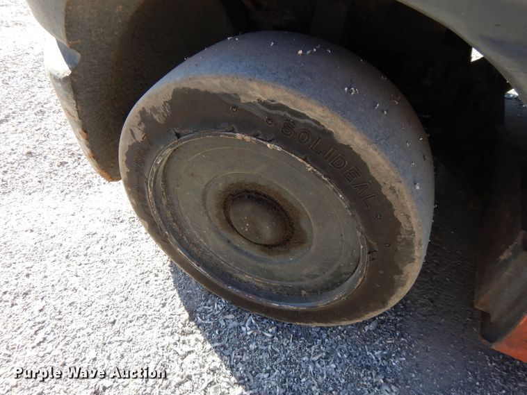 image for item FW9974 Toyota 42-6FGCU25  forklift