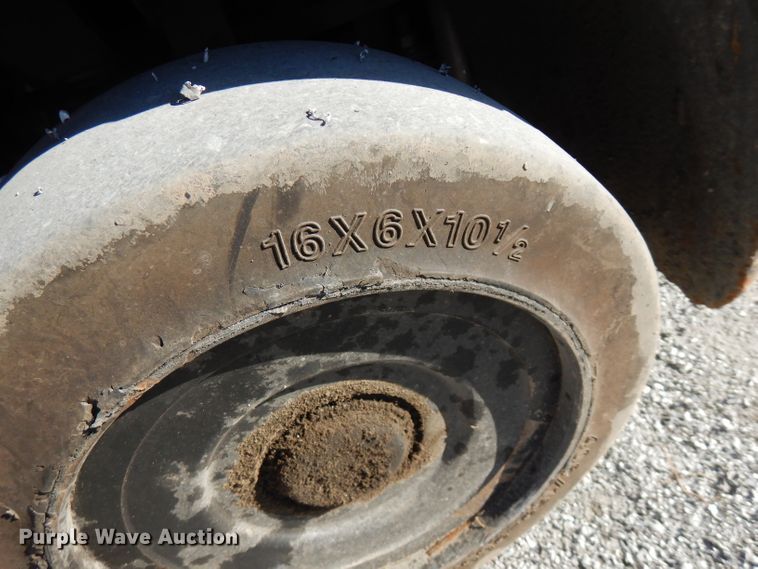 image for item FW9974 Toyota 42-6FGCU25  forklift