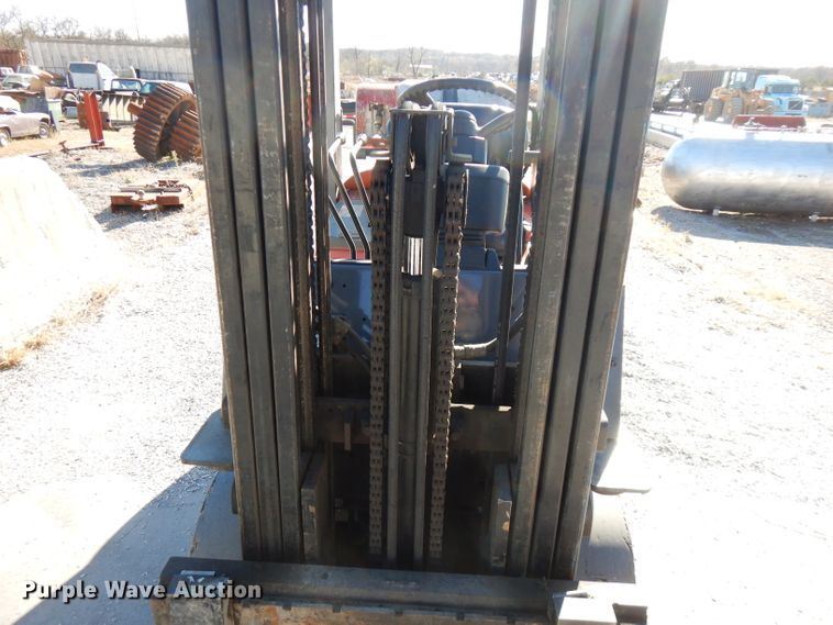 image for item FW9974 Toyota 42-6FGCU25  forklift